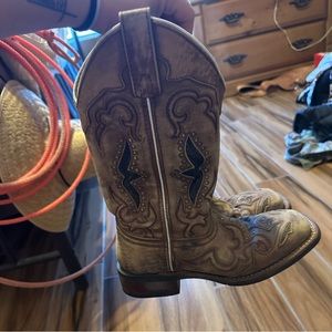 Laredo women’s size 6 boots